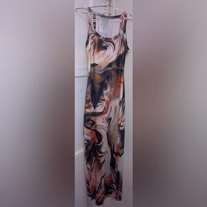 Elegant Swirl Print Maxi Dress